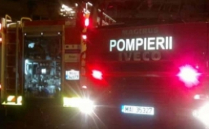 Incendiu într-un bloc din Piatra-Neamț: Mai multe persoane s-au autoevacuat