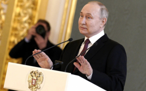 Vladimir Putin se compară cu Iisus în fața Occidentului „satanic”